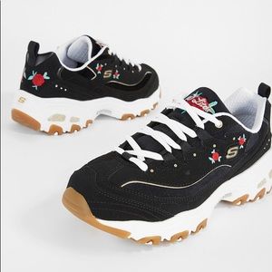 NWOT Skechers D’lites Rose Blooms